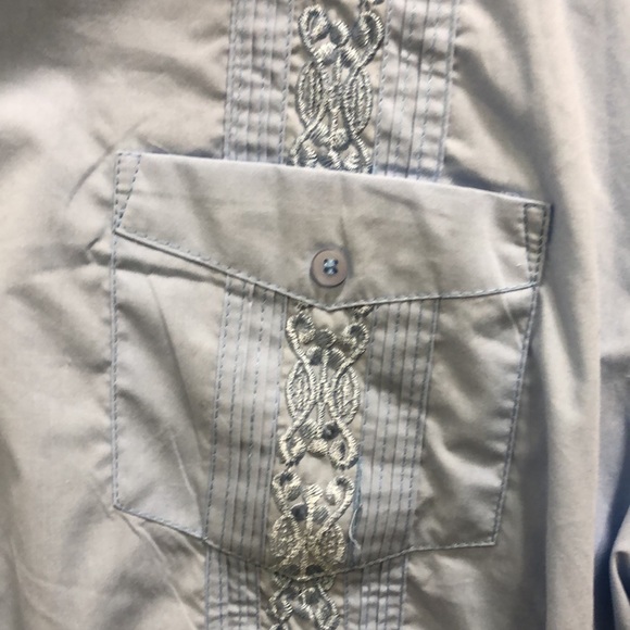 Maximos Button-Down with Embroidery - Picture 3 of 5